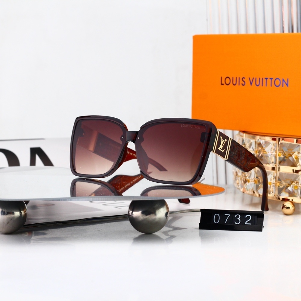 Louis Vuitton Signature LV Logo Retro Square Sunglasses for Men & Women 0732