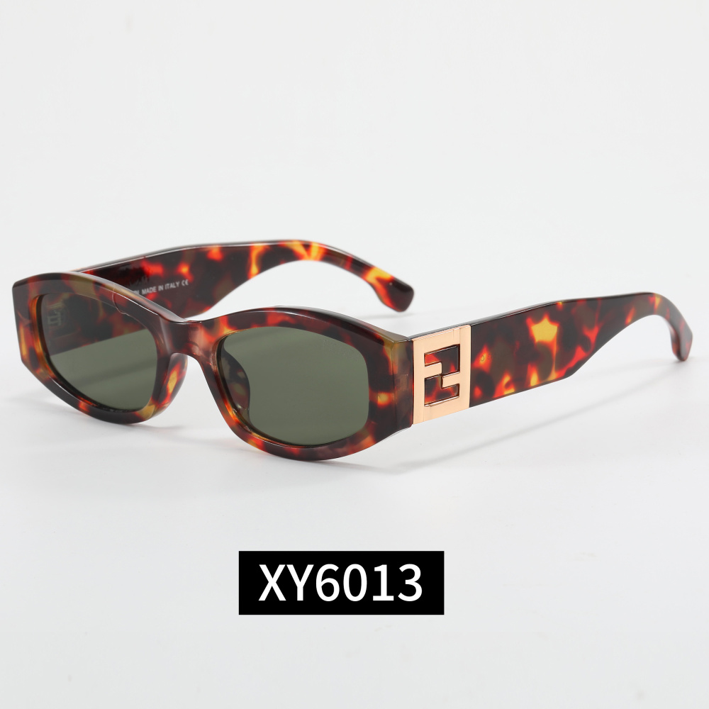 Fendi FF Logo Rectangular Cat-Eye Sunglasses (Multi-Color) 6013