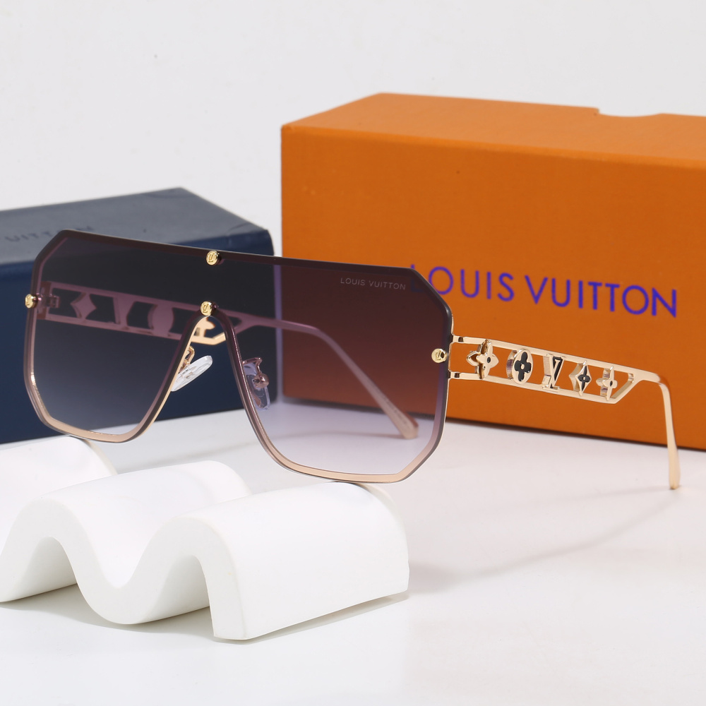 Louis Vuitton Luxury Metal Frame Monogram Cutout UV Protection Sunglasses 17600