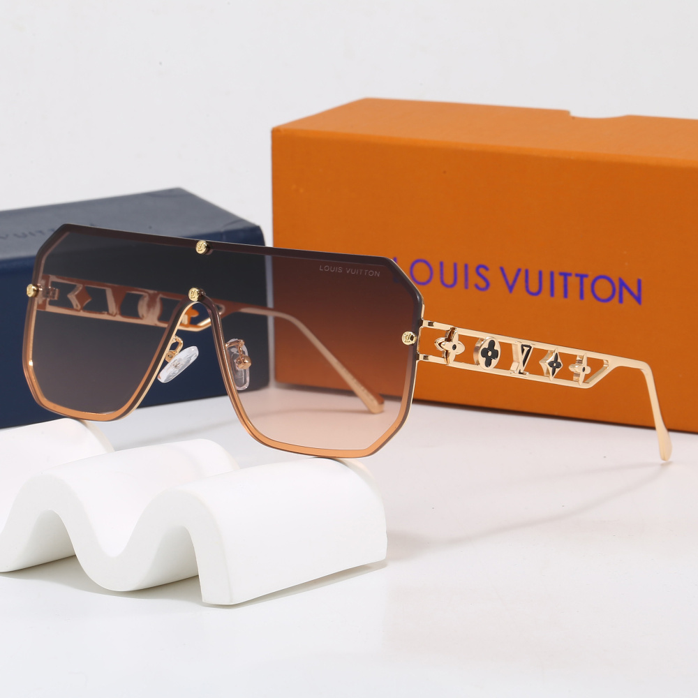 Louis Vuitton Luxury Metal Frame Monogram Cutout UV Protection Sunglasses 17600