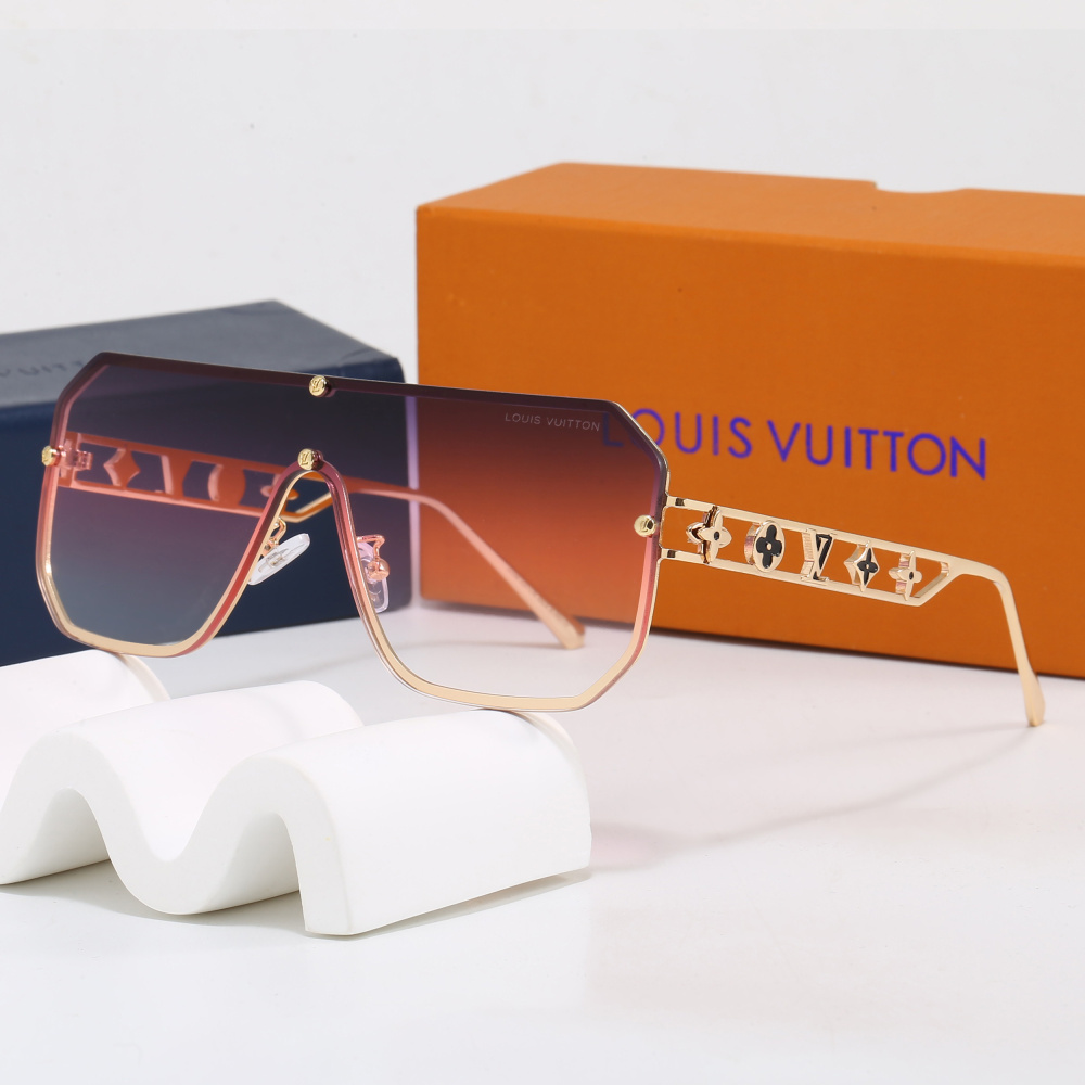 Louis Vuitton Luxury Metal Frame Monogram Cutout UV Protection Sunglasses 17600