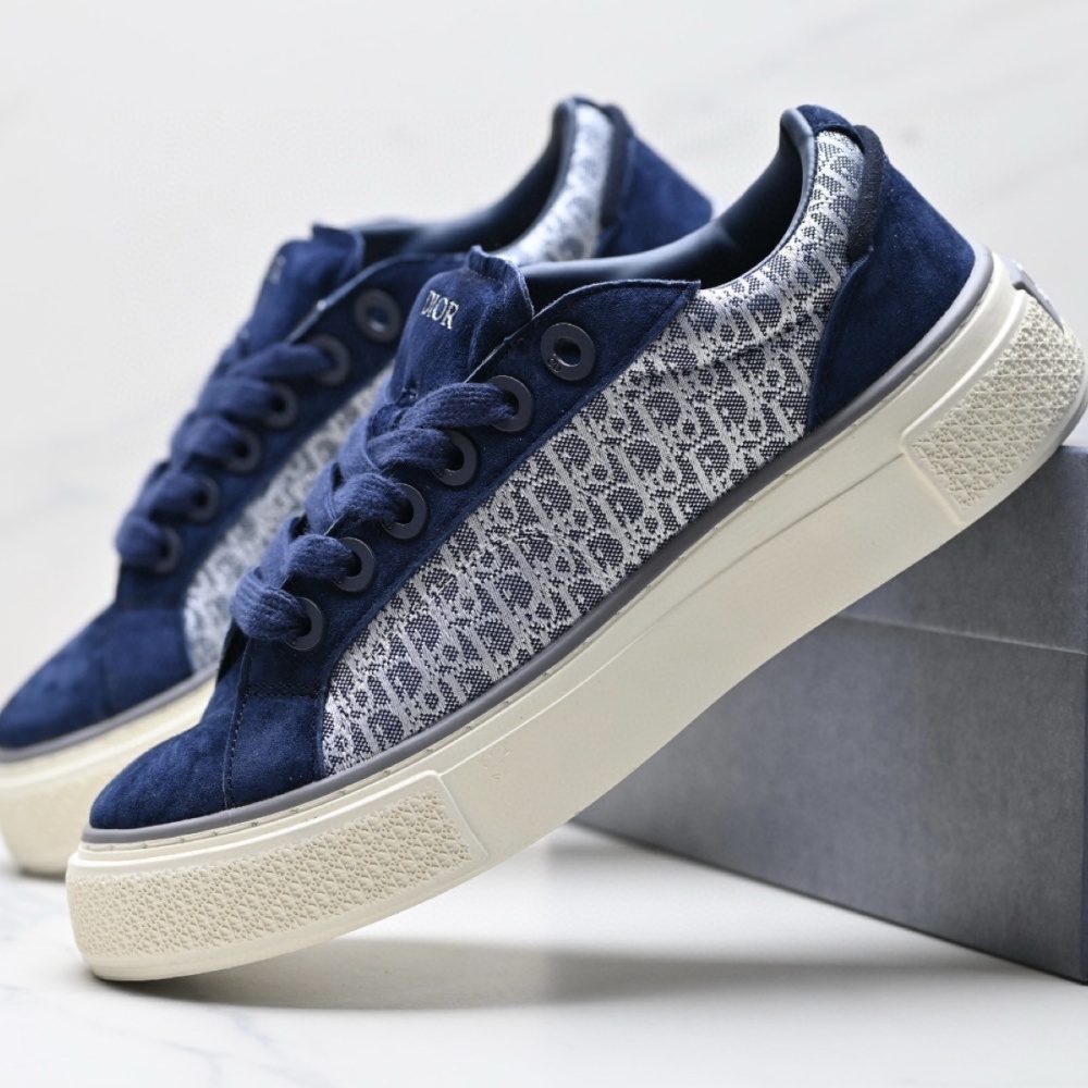 Dior B23 Low-Top Platform Sneaker with Oblique Embroidery
