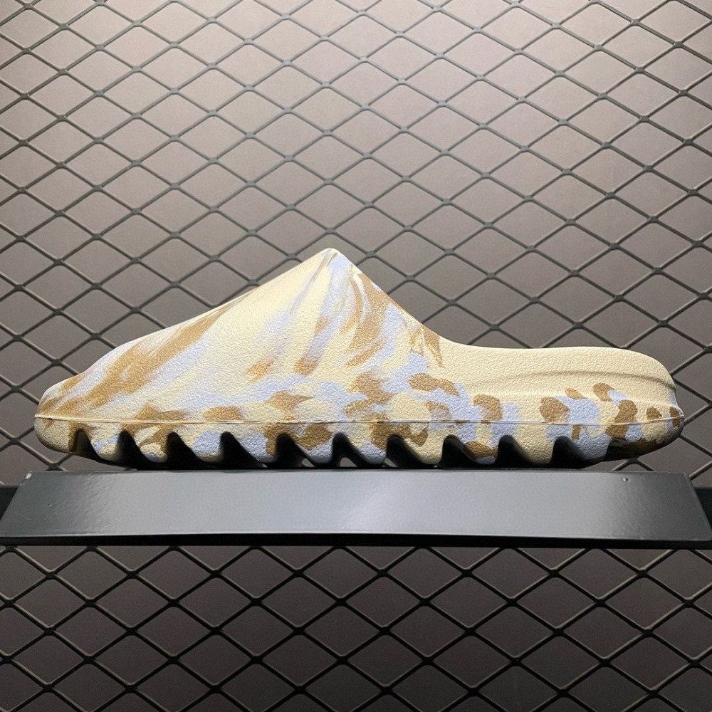 adidas Yeezy Slide