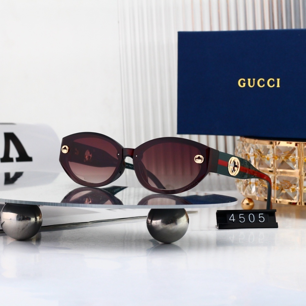 Gucci Women's/Men's Retro Oval Sunglasses with Web Detail