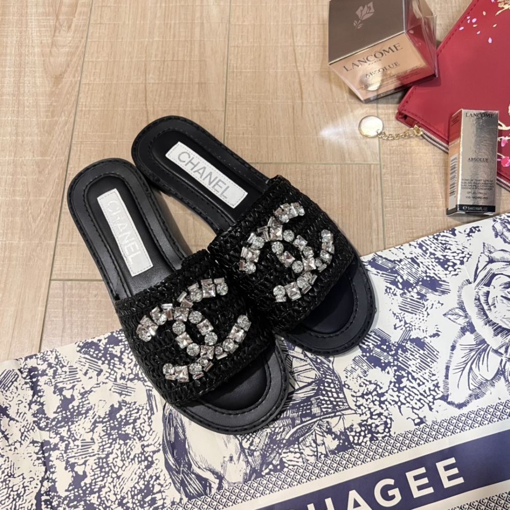 CHANEL Early Spring Double-C Rhinestone Slides / Flat Slides / Rhinestones