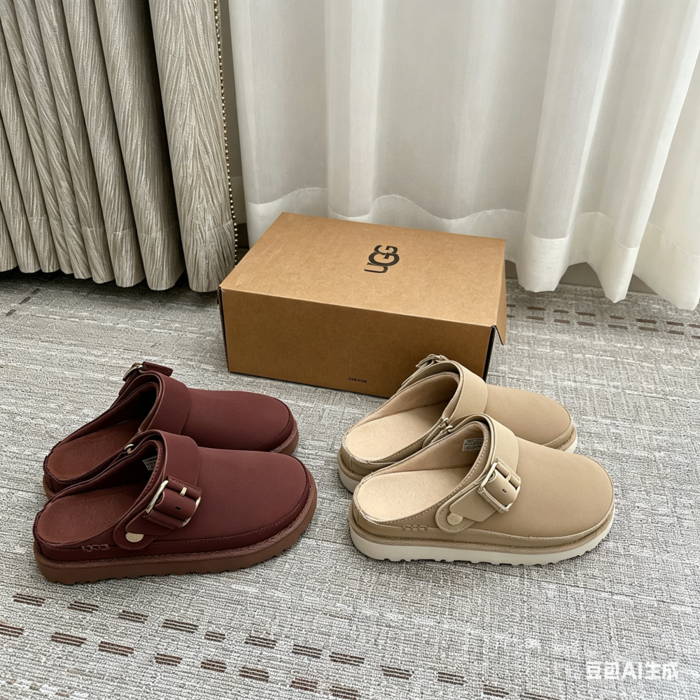 UGG Golden Star Leather Clog Mule Sandals