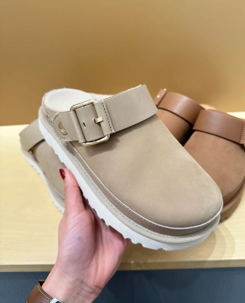 UGG Golden Star Leather Clog Mule Sandals