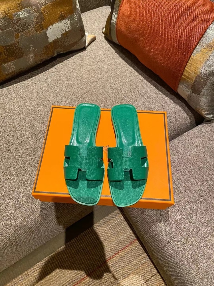 Hermès Oran Sandals Collection