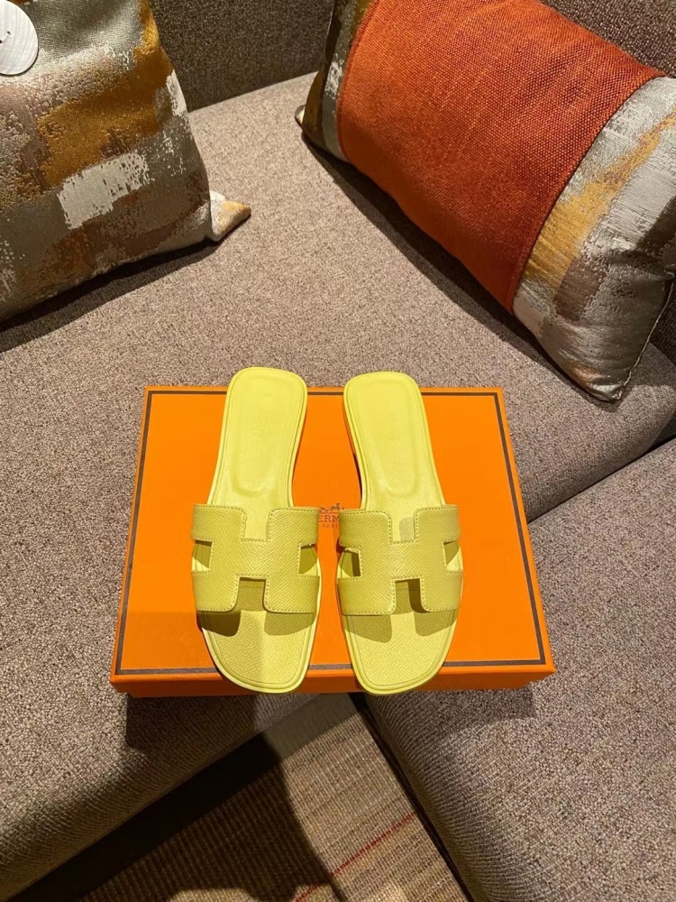 Hermès Oran Sandals Collection