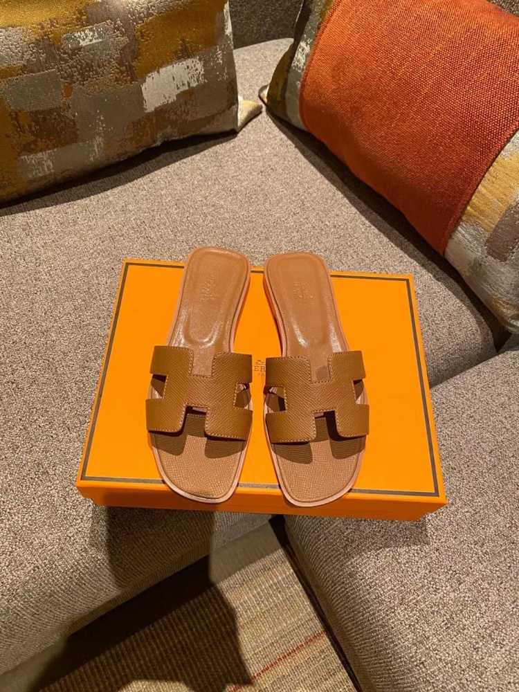 Hermès Oran Sandals Collection