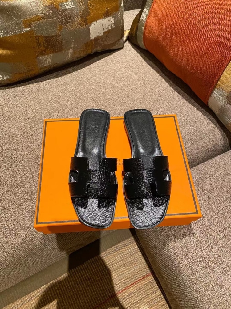 Hermès Oran Sandals Collection