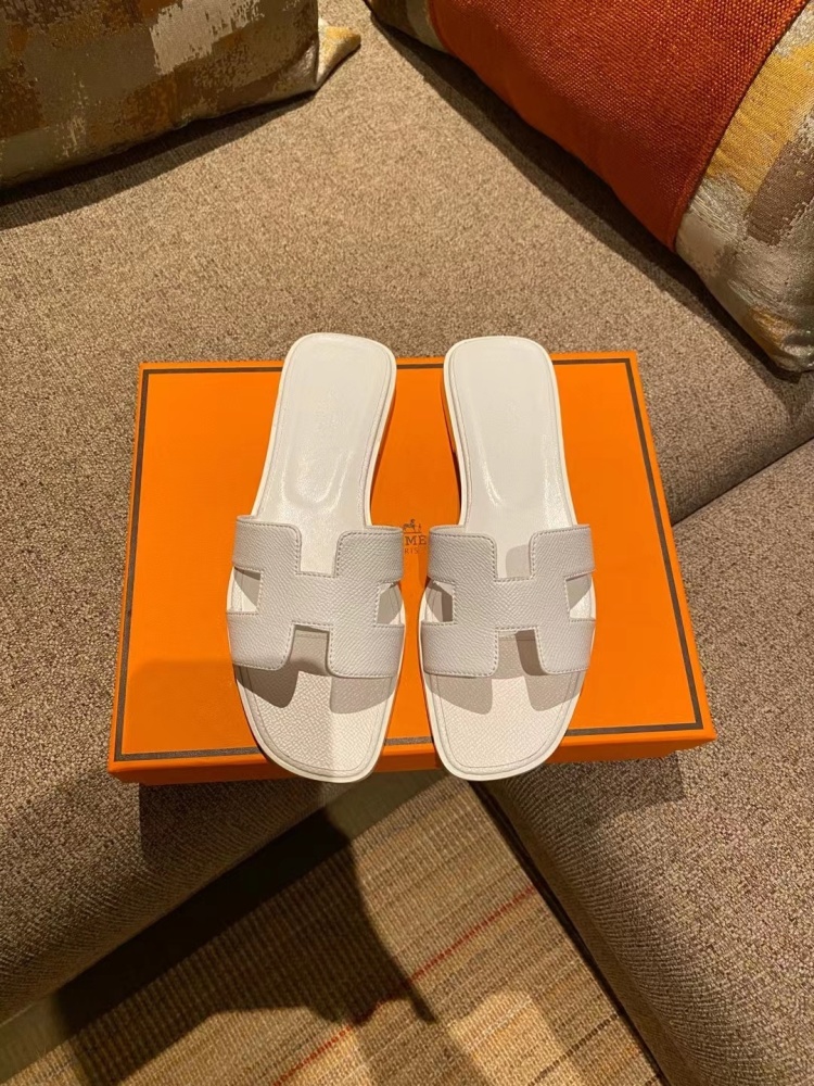 Hermès Oran Sandals Collection