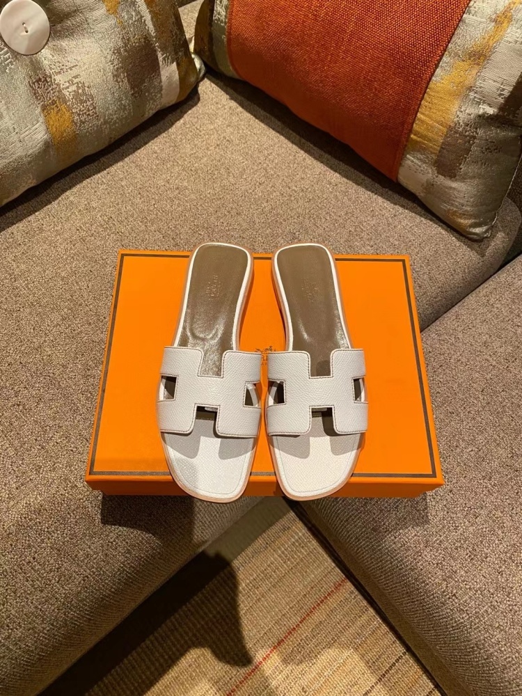 Hermès Oran Sandals Collection