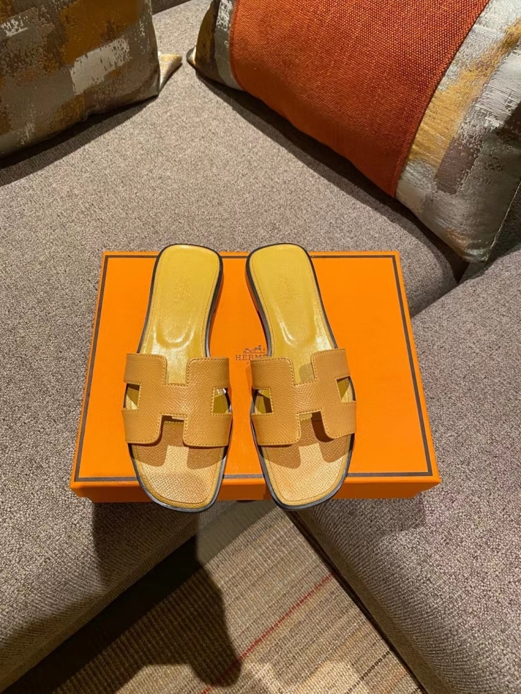 Hermès Oran Sandals Collection