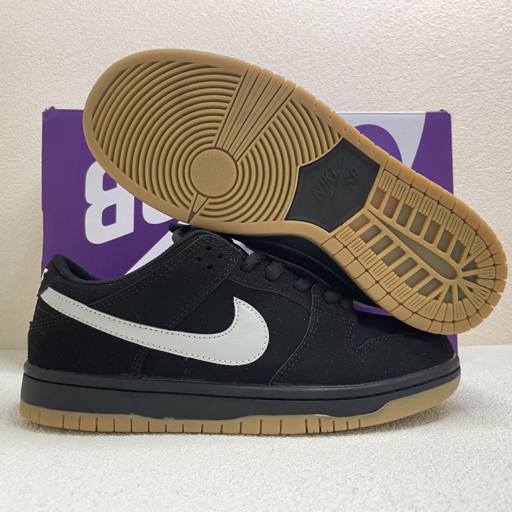 Nike  Dunk SB Sneakers (Men's & Women's) — 38 Colorways