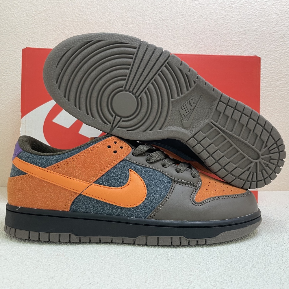 Nike  Dunk SB Sneakers (Men's & Women's) — 38 Colorways