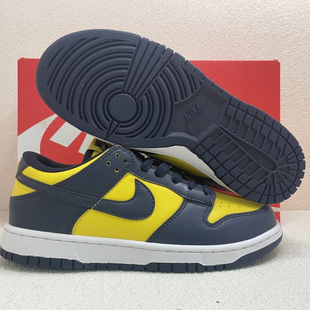 Nike  Dunk SB Sneakers (Men's & Women's) — 38 Colorways