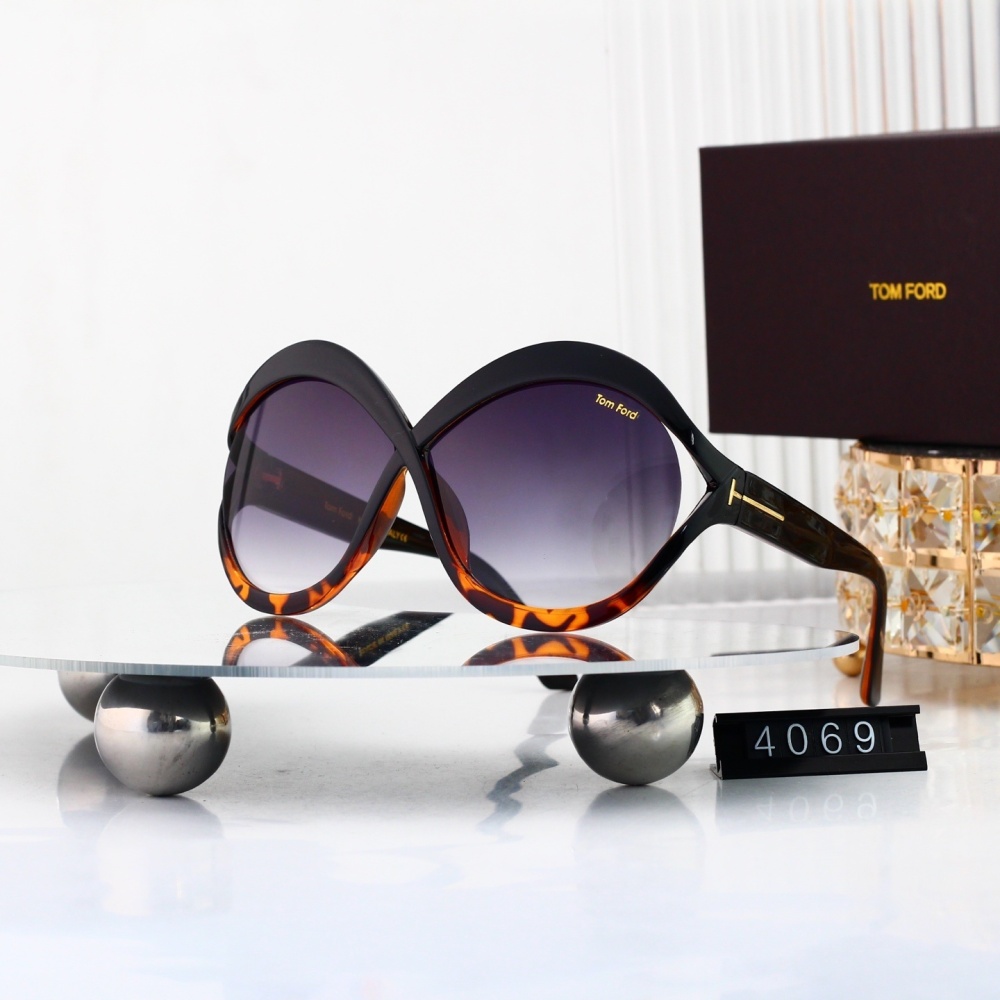 Tom Ford Sunglasses 16406920