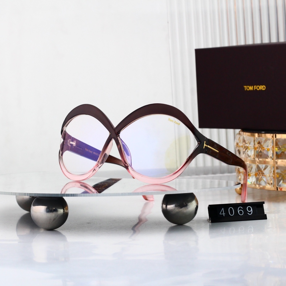 Tom Ford Sunglasses 16406920