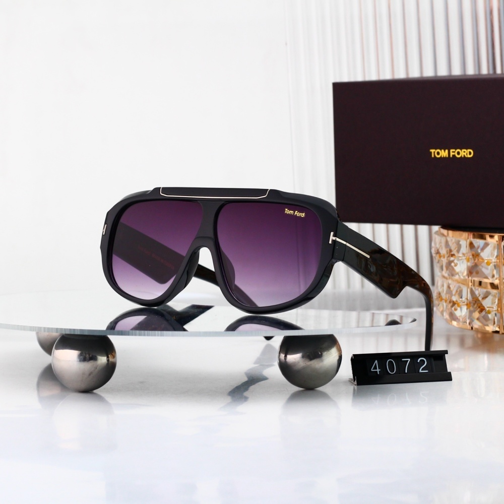 Tom Ford Sunglasses 1640720