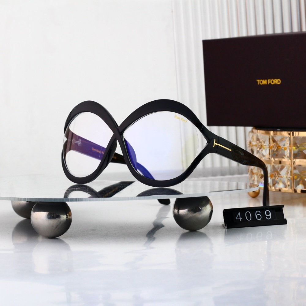 Tom Ford Sunglasses 16406920