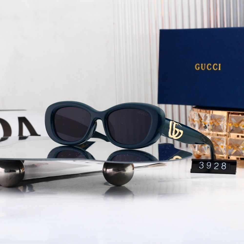 Gucci Sunglasses 392820