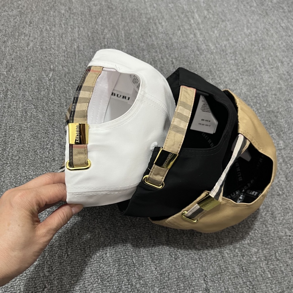 Burberry Unisex Baseball Caps 3