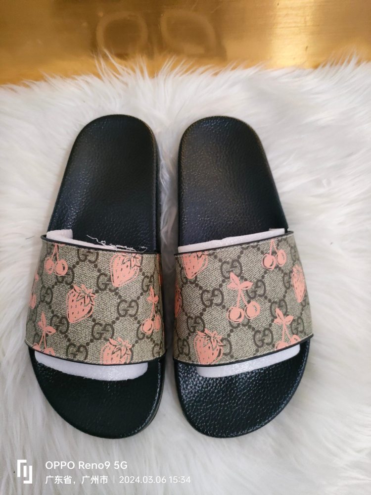 Gucci Men's and Women's Slides