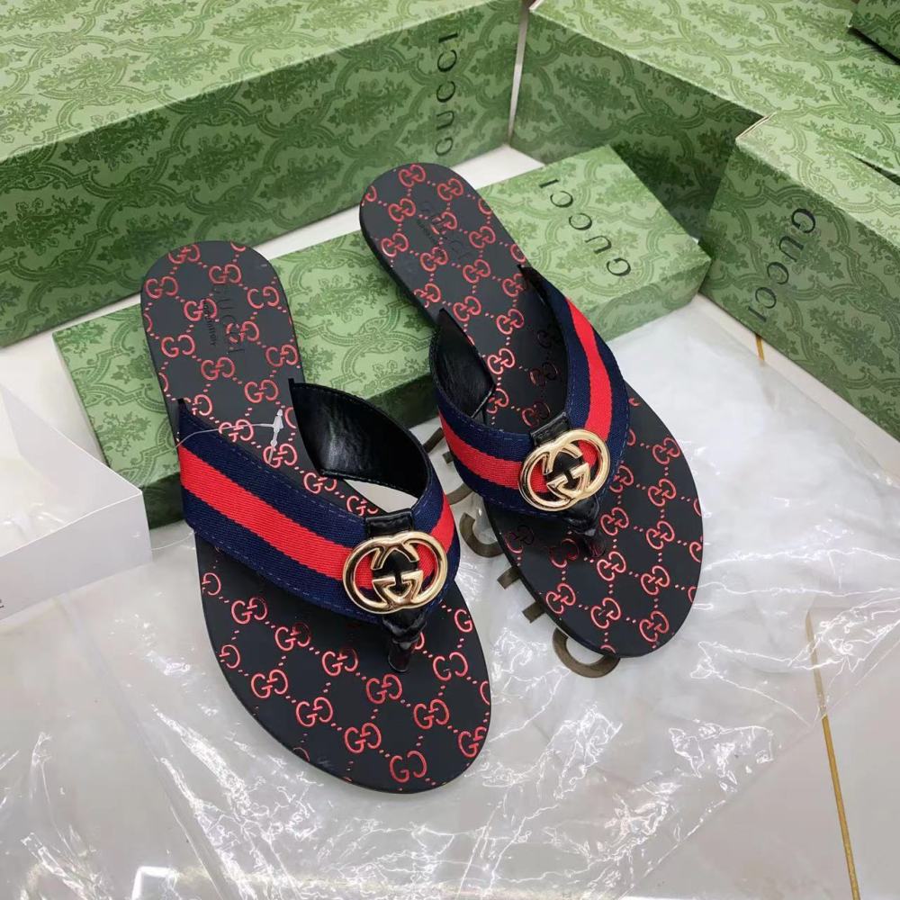 Gucci Women's Flat Slides 2