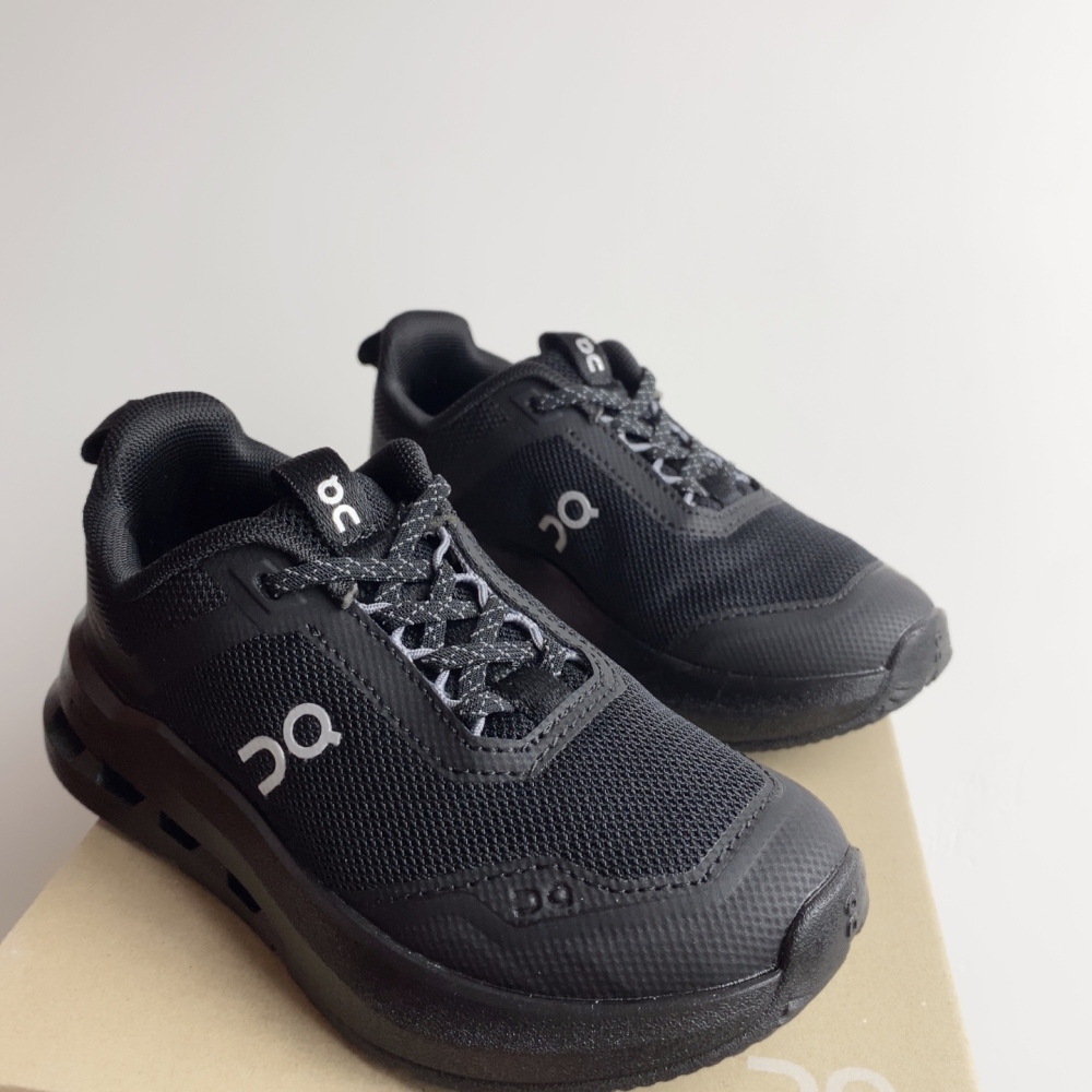 On Cloud nova Children’s Shoes