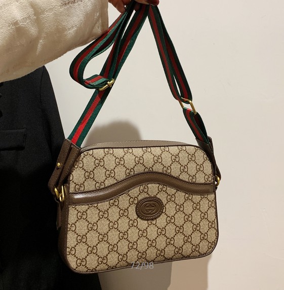GUCCI/LV Vintage Monogram Camera Crossbody Bag