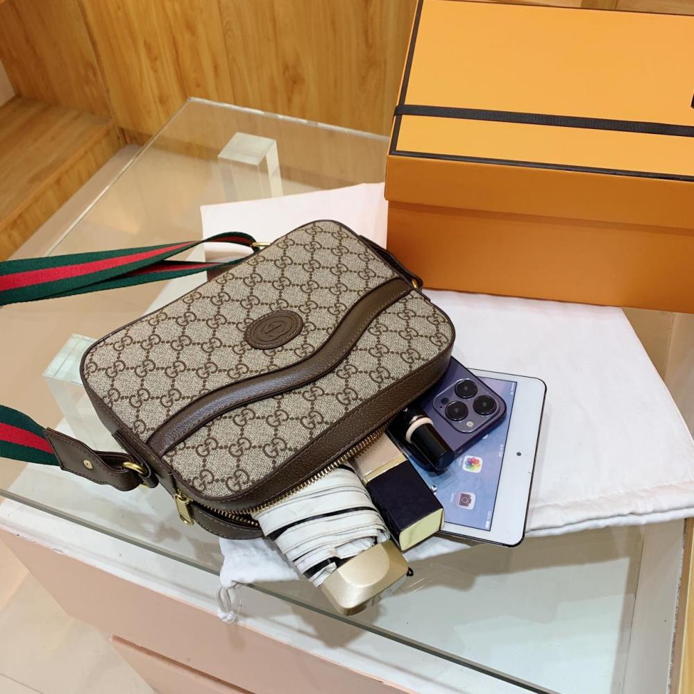 GUCCI/LV Vintage Monogram Camera Crossbody Bag