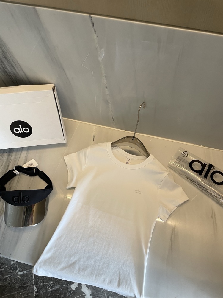 Alo All-New Dopamine Regular-Fit Short-Sleeve Tee