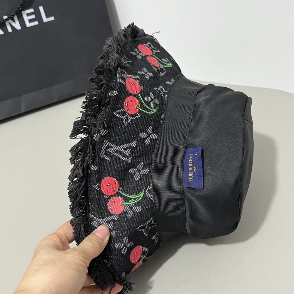 High-quality LV bucket hat