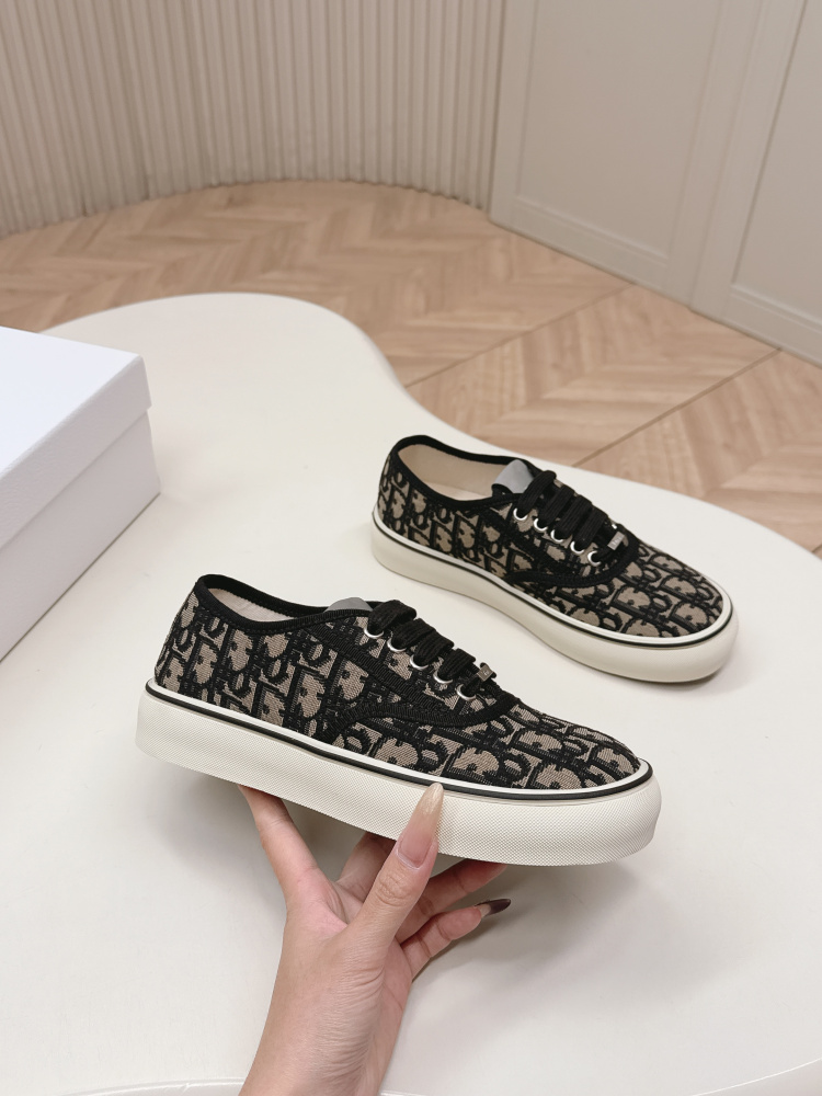 Dior Saltwind Series Retro Casual Skate-Style Sneakers