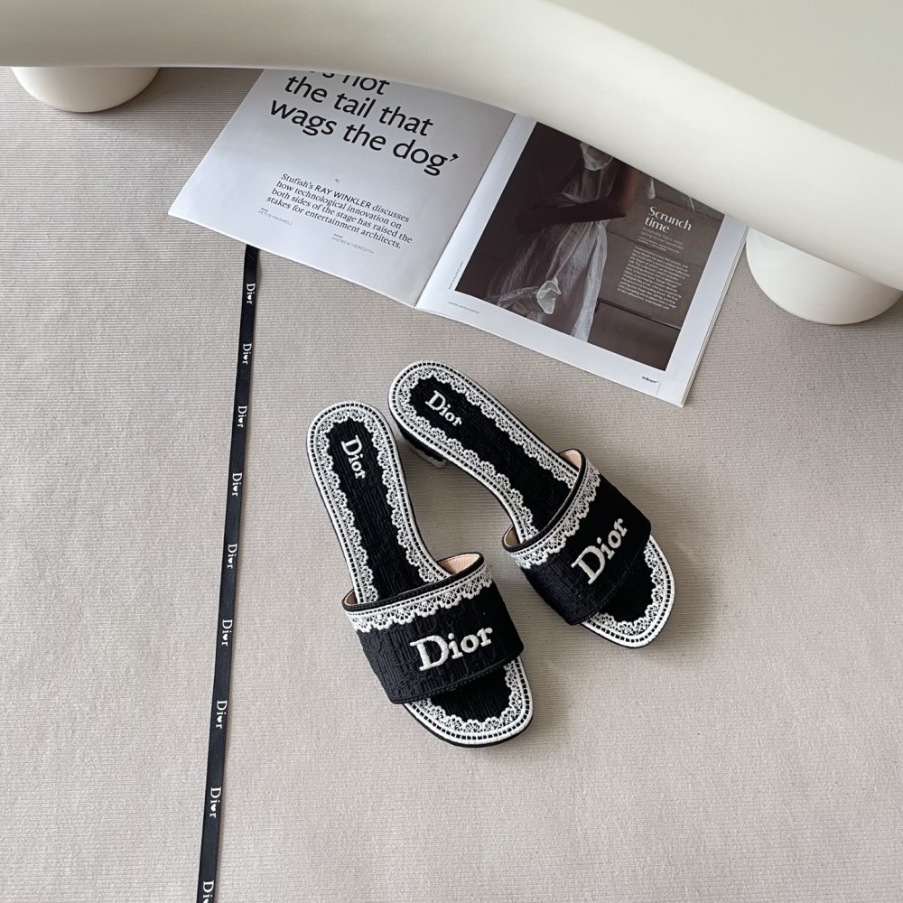 Dior Early Summer Embroidered Block-Heel Mules