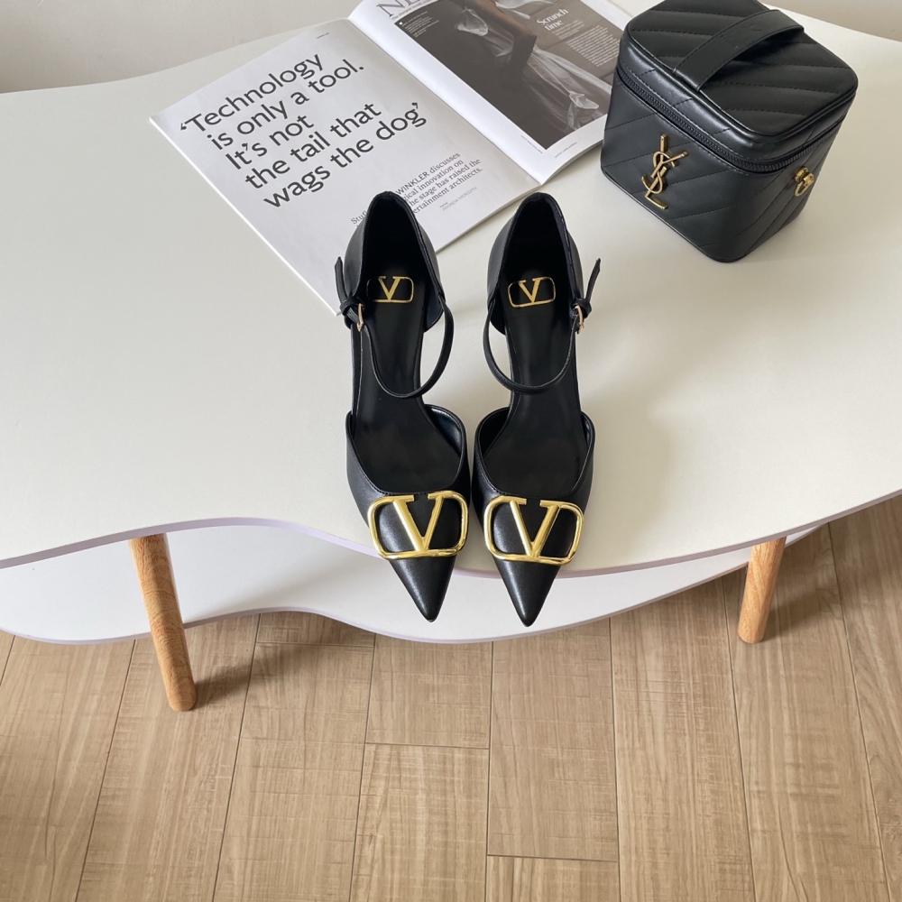 Valentino Classic V-buckle high heels