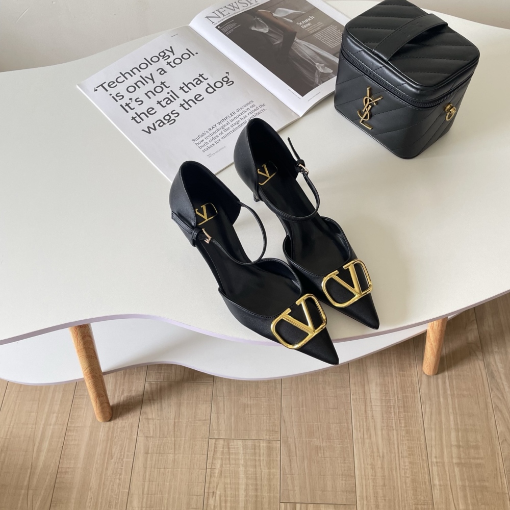 Valentino Classic V-buckle high heels