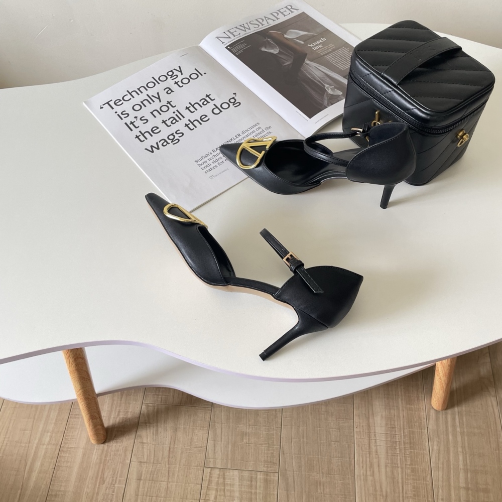 Valentino Classic V-buckle high heels