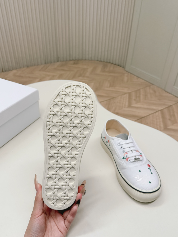 Dior Saltwind Series Retro Casual Skate-Style Sneakers