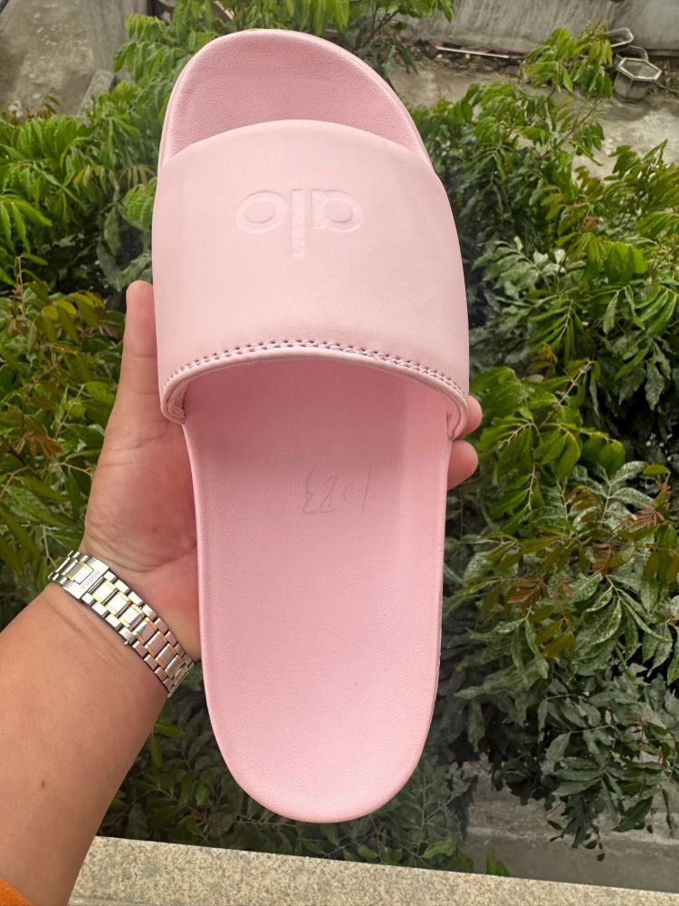 Alo male and female slipper