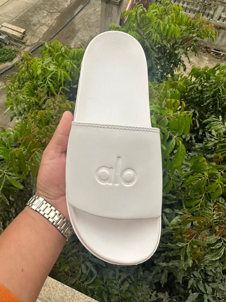 Alo male and female slipper