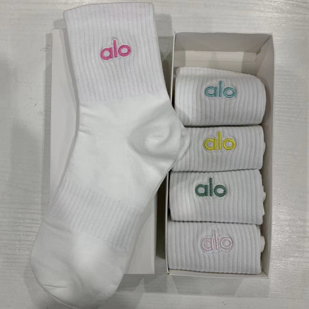 Alo socks with box