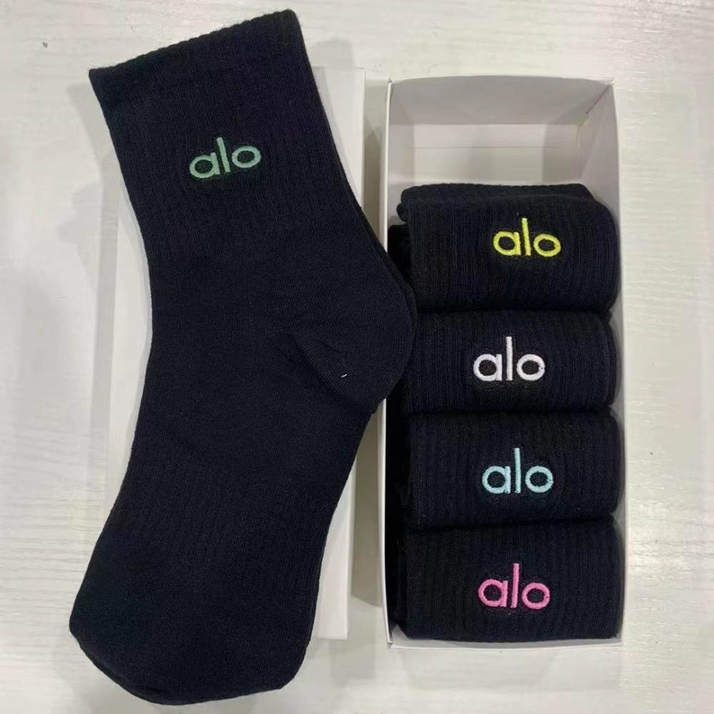 Alo socks with box