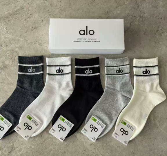 Alo socks with box