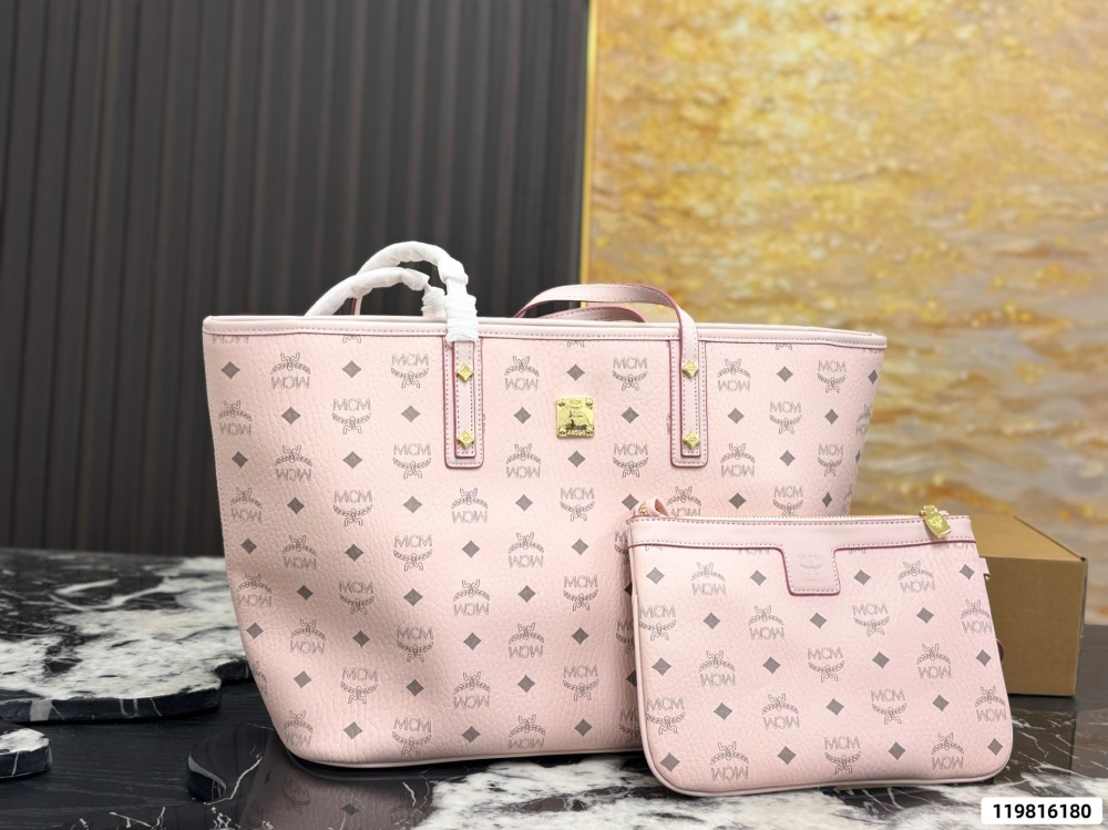 MCM's latest shopping bag