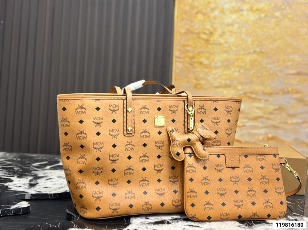 MCM's latest shopping bag