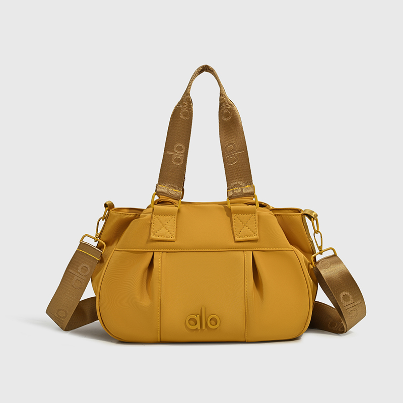ALO Yoga Versatile Athleisure Tote Bag 2