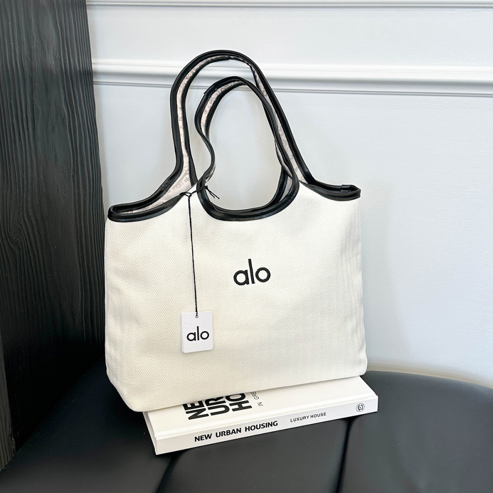 ALO Yoga Striped Knit Tote Bag