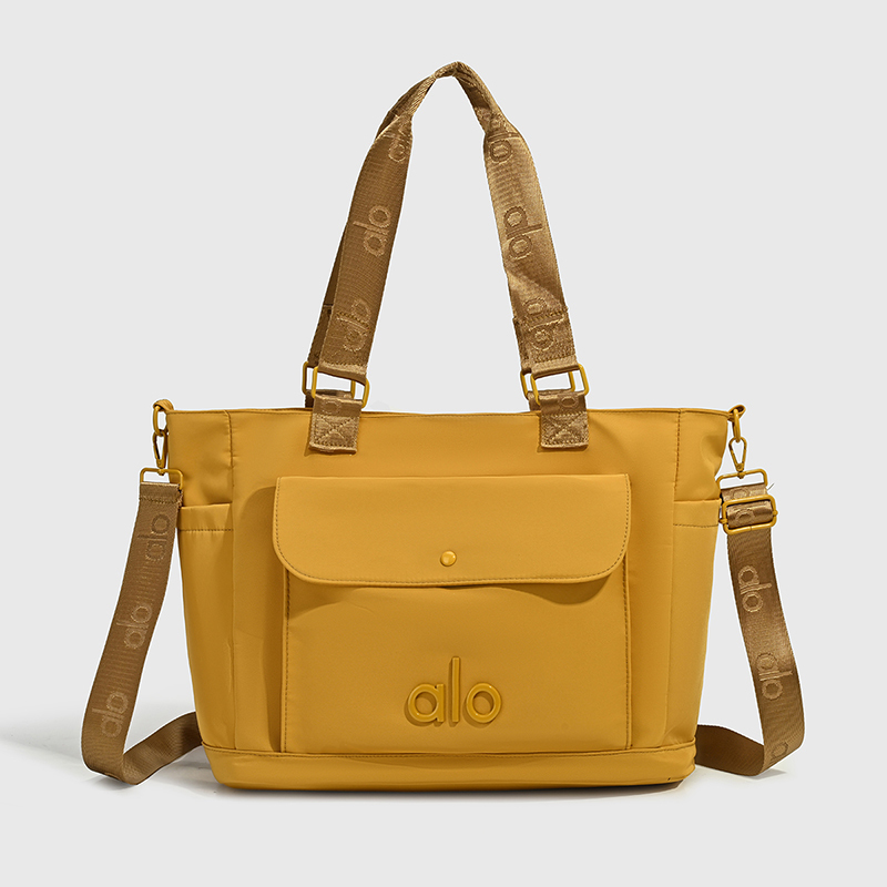 ALO Yoga Versatile Athleisure Tote Bag